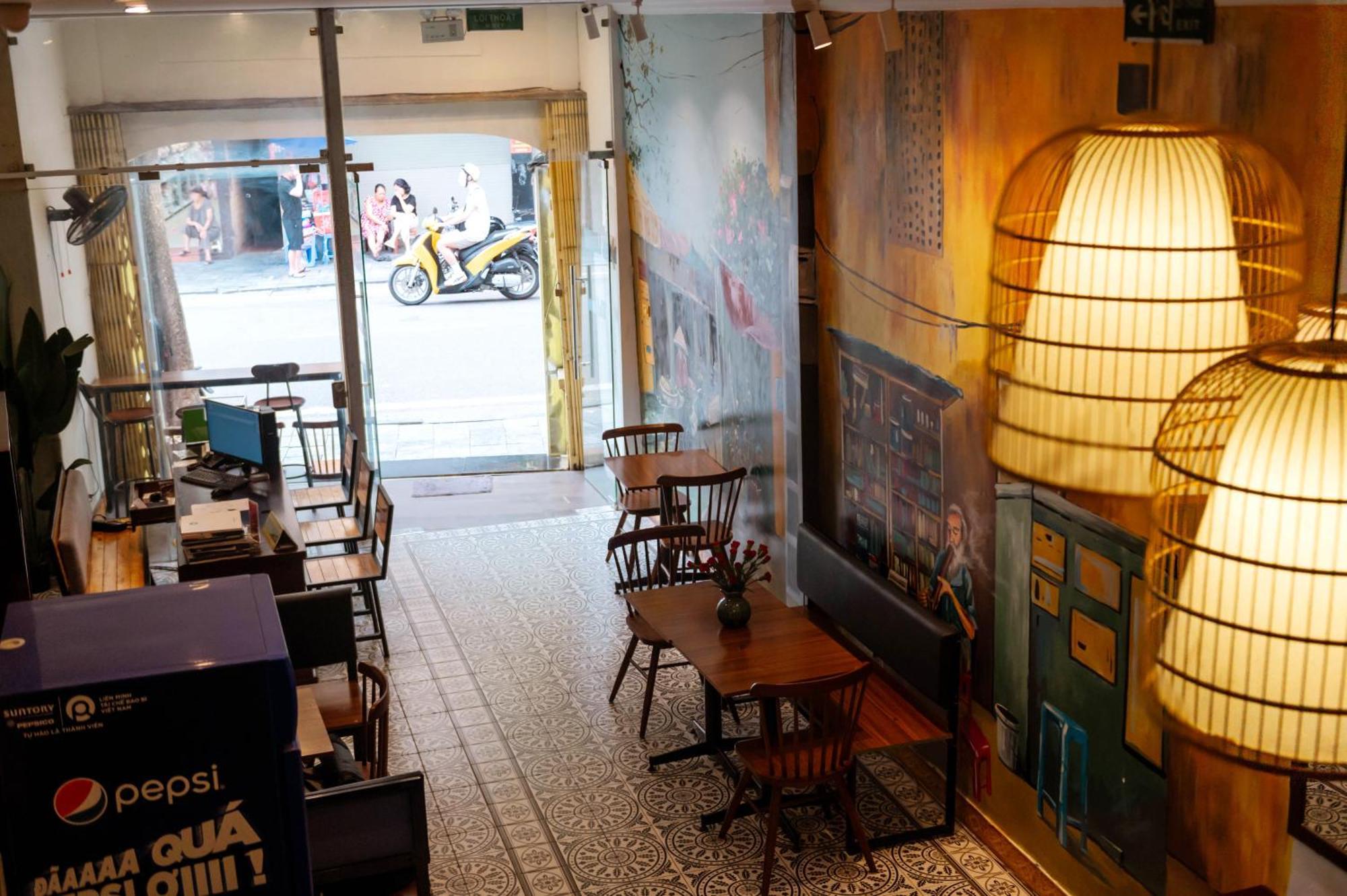 Tabalo Hostel Hanoi Buitenkant foto
